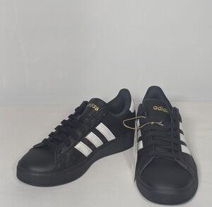NEW Adidas Youth Streetalk Sneaker sz 3.5 black